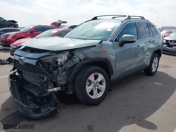 2020 Toyota RAV4 XLE with VIN 2T3W1RFV7LW059853, listed as a IAAI auction lot 41885147 with 61,006 mi miles. Bid and sale history available at carsss.com. Image 17.