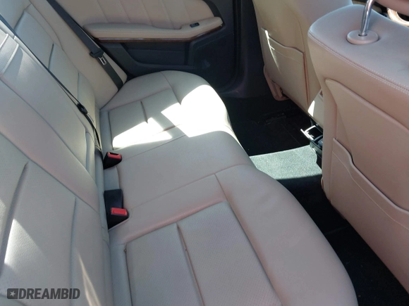 2012 Mercedes-Benz E-Class E 350 Luxury with VIN WDDHF5KB6CA529535, listed as a IAAI auction lot 41821183 with 140,820 mi miles. Bid and sale history available at carsss.com. Image 8.