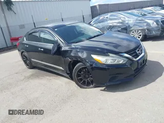 2016 Nissan Altima SR with VIN 1N4AL3AP2GC142213, listed as a IAAI auction lot 41946863 with 100,858 mi miles and . Bid and sale history available at carsss.com. Image 1.