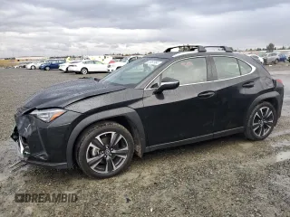 2021 Lexus UX with VIN JTHX3JBH5M2045247, listed as a Copart auction lot 85061984 with 17,626 mi miles and Salvage Title. Bid and sale history available at carsss.com. Image 1.