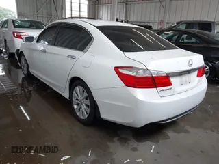 2015 Honda Accord EX-L with VIN 1HGCR2F87FA177483, listed as a IAAI auction lot 42230041 with 161,925 mi miles and . Bid and sale history available at DreamBid. Image 3.