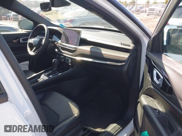 2024 Jeep Compass Trailhawk with VIN 3C4NJDDN9RT140998, listed as a IAAI auction lot 41792858 with 8,611 mi miles and . Bid and sale history available at DreamBid. Image 5.