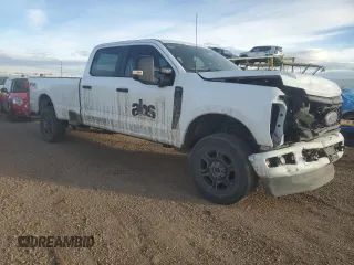 2023 Ford F-250 XL with VIN 1FT8W2BNXPED38850, listed as a Copart auction lot 46600915 with 46,278 mi miles and Salvage title. Bid and sale history available at DreamBid. Image 4.