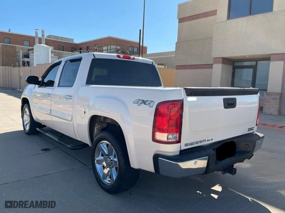 2013 GMC Sierra 1500 SLE with VIN 3GTP2VE25DG329407, listed as a Copart auction lot 50257245 with 267,220 mi miles and Clean Title. Bid and sale history available at carsss.com. Image 3.