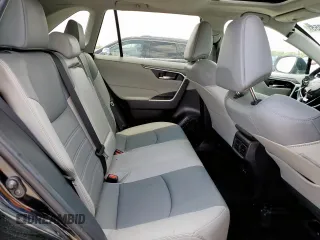 2022 Toyota RAV4 XLE Premium with VIN 2T3A1RFVXNC310217, listed as a Copart auction lot 65779855 with 31,626 mi miles and Salvage title. Bid and sale history available at DreamBid. Image 11.