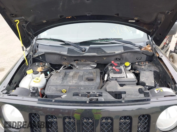 2014 Jeep Patriot Sport with VIN 1C4NJRBB3ED879757, listed as a IAAI auction lot 42241511 with 126,135 mi miles and . Bid and sale history available at carsss.com. Image 10.