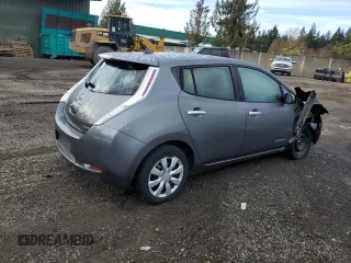 2016 Nissan LEAF S with VIN 1N4BZ0CPXGC313000, listed as a Copart auction lot 71705053 with 32,912 mi miles. Bid and sale history available at carsss.com. Image 3.