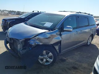 2012 Toyota Sienna LE AAS with VIN 5TDKK3DC5CS269377, listed as a IAAI auction lot 41828866 with 1 mi miles. Bid and sale history available at carsss.com. Image 17.