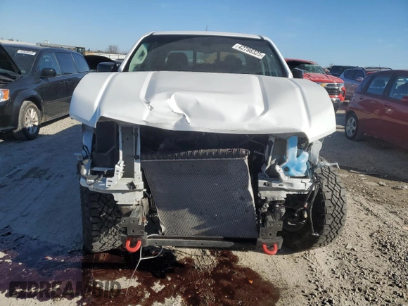 2022 GMC Canyon 4WD AT4 w/Cloth with VIN 1GTG6FEN3N1284682, listed as a Copart auction lot 42786325 with 39,056 mi miles and Salvage Title. Bid and sale history available at carsss.com. Image 5.