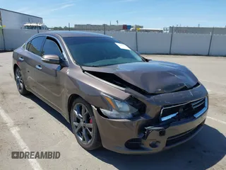 2013 Nissan Maxima S z VIN 1N4AA5AP0DC847265, wystawiony jako IAAI lot #42279613 z przebiegiem 128 765 mil mil oraz . Historia ofert i sprzedaży dostępna na DreamBid. Obrazek 1.