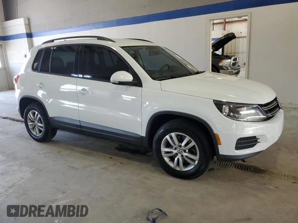 2015 Volkswagen Tiguan R-Line z VIN WVGAV7AX2FW504495, wystawiony jako Copart lot #54148505 z przebiegiem 104 518 mil mil oraz Czysty tytuł • Clean title. Historia ofert i sprzedaży dostępna na DreamBid. Obrazek 4.