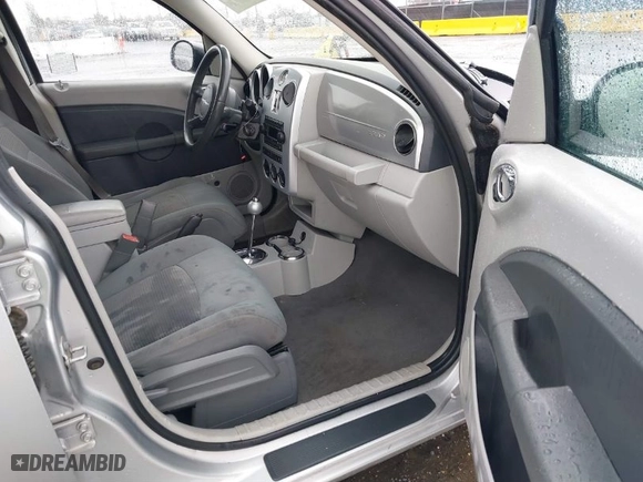 2010 Chrysler PT Cruiser Classic with VIN 3A4GY5F92AT208700, listed as a IAAI auction lot 41569302 with 134,536 mi miles. Bid and sale history available at carsss.com. Image 5.