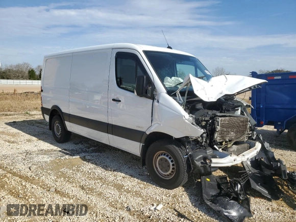 2015 Freightliner Sprinter with VIN WDYPE7CC3FP168265, listed as a Copart auction lot 44897065 with Not Provided miles and Salvage Title. Bid and sale history available at DreamBid. Image 4.
