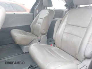 2016 Toyota Sienna Limited with VIN 5TDDK3DC0GS129333, listed as a IAAI auction lot 42301593 with 115,069 mi miles and . Bid and sale history available at DreamBid. Image 8.