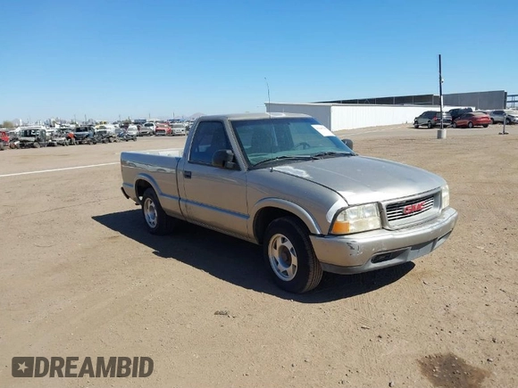 2000 GMC Sonoma SLS w/1SE Pkg with VIN 1GTCS1452YK293533, listed as a IAAI auction lot 41646784 with 121,173 mi miles. Bid and sale history available at carsss.com. Image 1.