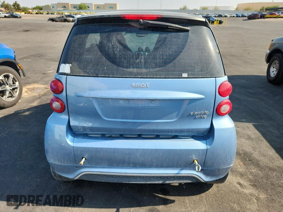 2013 Smart fortwo Passion with VIN WMEEJ9AA2DK722421, listed as a Copart auction lot 65154035 with 19,579 mi miles and Clean title. Bid and sale history available at DreamBid. Image 6.