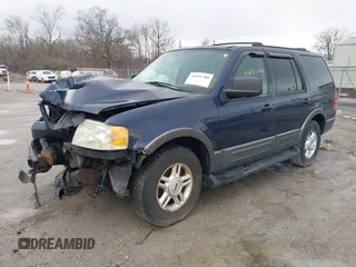 2004 Ford Expedition Special Service with VIN 1FMFU16L24LA55975, listed as a IAAI auction lot 41651208 with 217,030 mi miles. Bid and sale history available at carsss.com. Image 2.