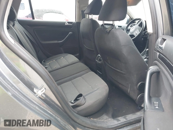 2013 Volkswagen Jetta SE with VIN 3VWPP7AJ5DM635466, listed as a IAAI auction lot 42501242 with 198,252 mi miles and . Bid and sale history available at DreamBid. Image 8.