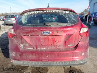 2014 Ford Focus SE with VIN 1FADP3K26EL422900, listed as a IAAI auction lot 41553993 with 98,013 mi miles. Bid and sale history available at carsss.com. Image 17.