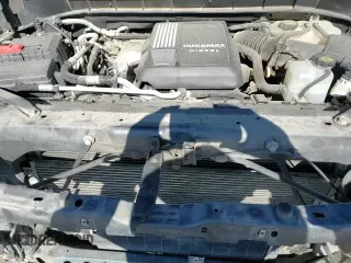 2020 Chevrolet Silverado 1500 LTZ z VIN 3GCUYGET5LG454721, wystawiony jako Copart lot #85502895 z przebiegiem 50 505 mil mil oraz Szkoda całkowita • Salvage title. Historia ofert i sprzedaży dostępna na DreamBid. Obrazek 13.