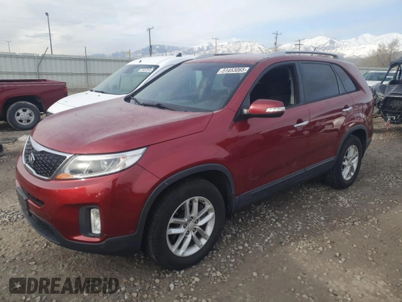 2014 Kia Sorento LX z VIN 5XYKTDA64EG519872, wystawiony jako Copart lot #51453065 z przebiegiem 145 868 mil mil oraz Czysty tytuł • Clean title. Historia ofert i sprzedaży dostępna na DreamBid. Obrazek 1.