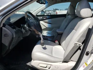 2010 Lexus ES 330 with VIN JTHBK1EG3A2414554, listed as a Copart auction lot 49527055 with 136,859 mi miles and Clean Title. Bid and sale history available at DreamBid. Image 7.