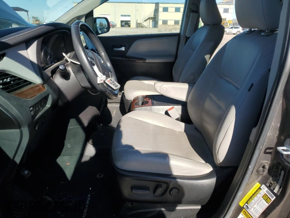 2017 Toyota Sienna XLE Auto Access Seat with VIN 5TDYZ3DC9HS844657, listed as a Copart auction lot 44708225 with 65,742 mi miles and Salvage Title. Bid and sale history available at carsss.com. Image 7.