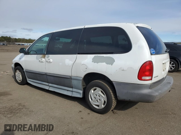 1998 Dodge Grand Caravan with VIN 1B4GP54R7WB598906, listed as a Copart auction lot 53277945 with 86,988 mi miles and Clean Title. Bid and sale history available at DreamBid. Image 2.
