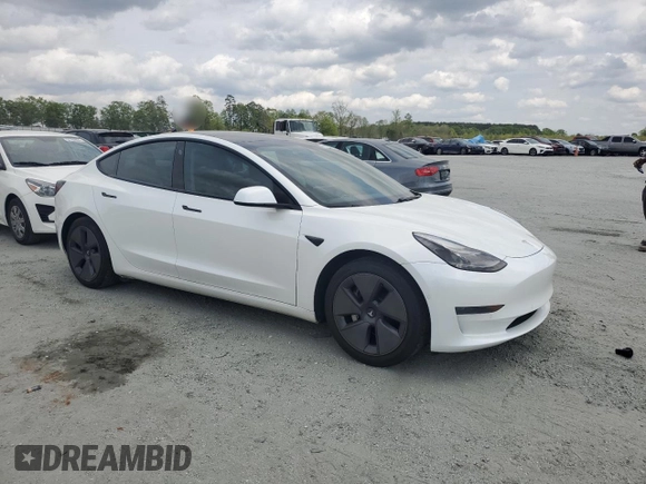 2021 Tesla Model 3 Standard Range Plus z VIN 5YJ3E1EAXMF973450, wystawiony jako Copart lot #52766645 z przebiegiem 66 827 mil mil oraz Szkoda całkowita • Salvage title. Historia ofert i sprzedaży dostępna na DreamBid. Obrazek 4.