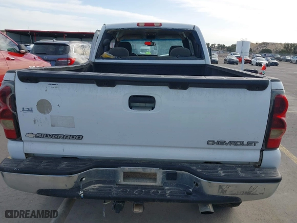 2003 Chevrolet Silverado 1500 LT with VIN 1GCEK19T43E337975, listed as a IAAI auction lot 41728590 with 237,476 mi miles. Bid and sale history available at carsss.com. Image 17.