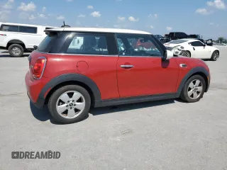 2016 MINI Hardtop z VIN WMWXP5C57G2D15410, wystawiony jako Copart lot #62340695 z przebiegiem 84 409 mil mil oraz Czysty tytuł • Clean title. Historia ofert i sprzedaży dostępna na DreamBid. Obrazek 3.