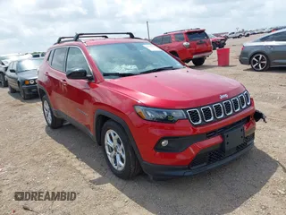 2025 Jeep Compass Latitude с VIN 3C4NJDBN8ST515983, выставлен на аукционе IAAI как лот 42172656 с пробегом 2 836 миль миль и . История ставок и продаж доступна на DreamBid. Изображение 1.