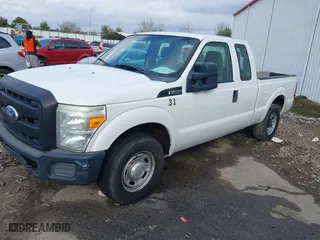 2011 Ford Super Duty F-250 SRW XL with VIN 1FT7X2A61BEB25295, listed as a IAAI auction lot 41492748 with 340,665 mi miles. Bid and sale history available at carsss.com. Image 17.