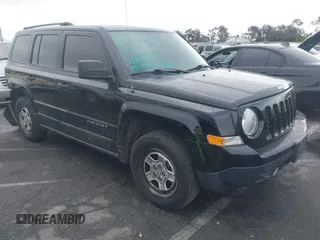 2017 Jeep Patriot Sport with VIN 1C4NJPBB9HD103349, listed as a IAAI auction lot 41528460 with 122,026 mi miles. Bid and sale history available at carsss.com. Image 1.