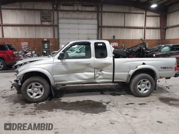 2004 Toyota Tacoma with VIN 5TEWN72N24Z344478, listed as a IAAI auction lot 41548440 with 204,448 mi miles and . Bid and sale history available at DreamBid. Image 15.
