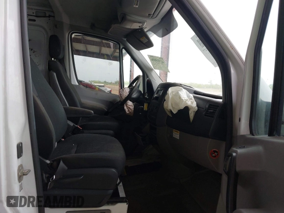 2017 Mercedes-Benz Sprinter Cargo Worker with VIN WD3PE7CD7HP561915, listed as a IAAI auction lot 41915896 with Not Provided miles. Bid and sale history available at carsss.com. Image 5.