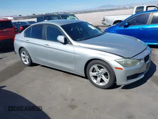 2013 BMW 3 Series 328i с VIN WBA3C1G59DNR45594, выставлен на аукционе IAAI как лот 42250547 с пробегом 183 452 миль миль и . История ставок и продаж доступна на DreamBid. Изображение 1.