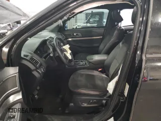 2018 Ford Explorer XLT z VIN 1FM5K8D85JGB49698, wystawiony jako Copart lot #59345915 z przebiegiem Nie podano mil oraz Szkoda całkowita • Salvage title. Historia ofert i sprzedaży dostępna na DreamBid. Obrazek 7.
