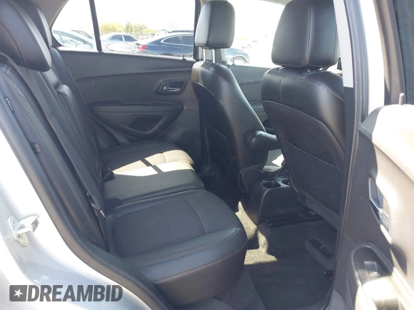 2020 Chevrolet Trax LT z VIN 3GNCJLSB8LL336990, wystawiony jako IAAI lot #42105917 z przebiegiem 97 424 mil mil oraz . Historia ofert i sprzedaży dostępna na DreamBid. Obrazek 8.