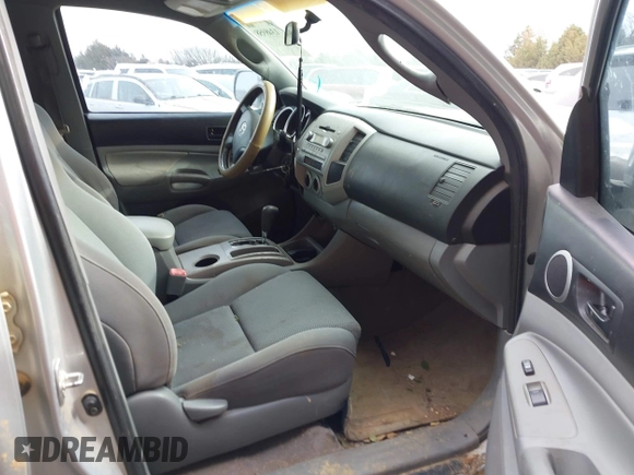 2008 Toyota Tacoma PreRunner with VIN 3TMJU62NX8M067203, listed as a IAAI auction lot 41348958 with 161,195 mi miles. Bid and sale history available at carsss.com. Image 5.