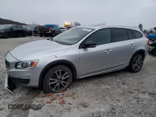 2018 Volvo V60 z VIN YV440MWK4J2056026, wystawiony jako Copart lot #83186344 z przebiegiem 45 495 mil mil oraz Szkoda całkowita • Salvage title. Historia ofert i sprzedaży dostępna na DreamBid. Obrazek 1.
