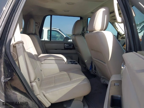 2013 Lincoln Navigator with VIN 5LMJJ2H5XDEL09294, listed as a IAAI auction lot 41794866 with 184,288 mi miles. Bid and sale history available at carsss.com. Image 8.