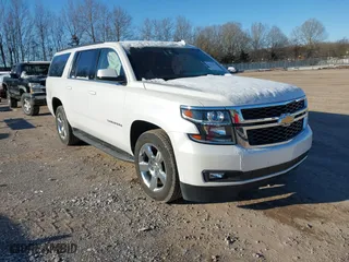 2016 Chevrolet Suburban LT with VIN 1GNSKHKC4GR231747, listed as a IAAI auction lot 41613978 with 80,584 mi miles. Bid and sale history available at carsss.com. Image 1.