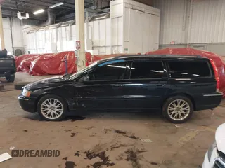 2006 Volvo V70 2.5L Turbo with VIN YV1SW592462546378, listed as a IAAI auction lot 41793656 with 178,137 mi miles. Bid and sale history available at carsss.com. Image 14.
