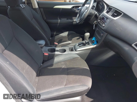 2017 Nissan Sentra SV z VIN 3N1AB7AP9HY376705, wystawiony jako IAAI lot #42298516 z przebiegiem 136 602 mil mil oraz . Historia ofert i sprzedaży dostępna na DreamBid. Obrazek 5.
