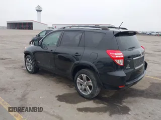 2010 Toyota RAV4 Sport с VIN JTMRK4DV0A5094237, выставлен на аукционе IAAI как лот 41184828 с пробегом 250 343 миль миль и . История ставок и продаж доступна на DreamBid. Изображение 20.