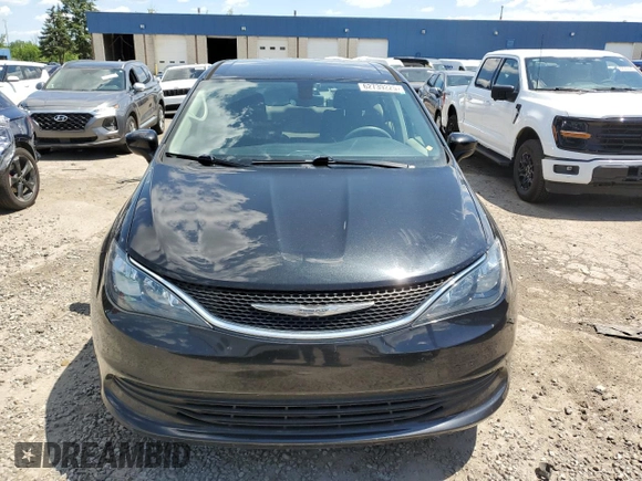 2017 Chrysler Pacifica Touring with VIN 2C4RC1DG4HR522594, listed as a Copart auction lot 62739225 with 65,589 mi miles and Clean title. Bid and sale history available at DreamBid. Image 5.
