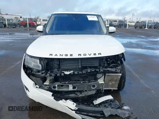 2022 Land Rover Range Rover Westminster z VIN SALGS2RU0NA464488, wystawiony jako IAAI lot #41808857 z przebiegiem 46 031 mil mil oraz . Historia ofert i sprzedaży dostępna na DreamBid. Obrazek 13.