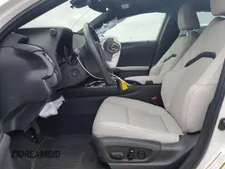 2024 Lexus UX 250h Premium z VIN JTHP9JBH5R2076214, wystawiony jako Copart lot #58866385 z przebiegiem 17 221 mil mil oraz Szkoda całkowita • Salvage title. Historia ofert i sprzedaży dostępna na DreamBid. Obrazek 7.