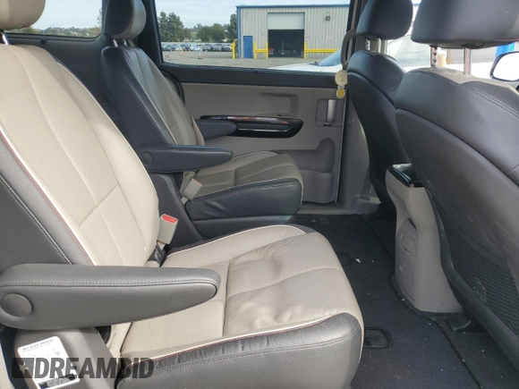 2016 Kia Sedona SX with VIN KNDMC5C16G6185902, listed as a Copart auction lot 53005185 with 102,985 mi miles and Clean Title. Bid and sale history available at carsss.com. Image 11.
